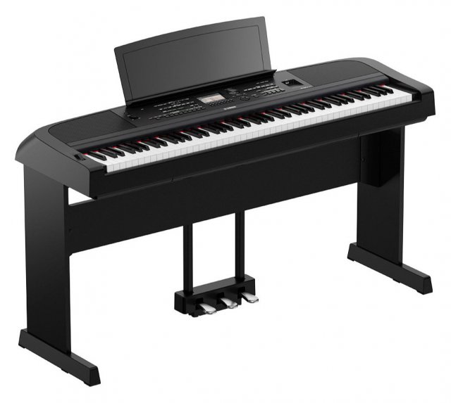 Yamaha DGX-670 B Portable Piano Schwarz Set