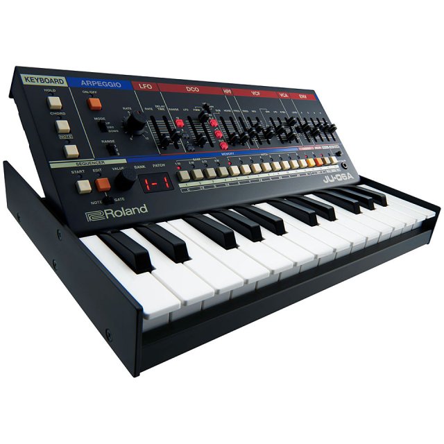 Roland JU-06A/K-25m Set Synthesizer